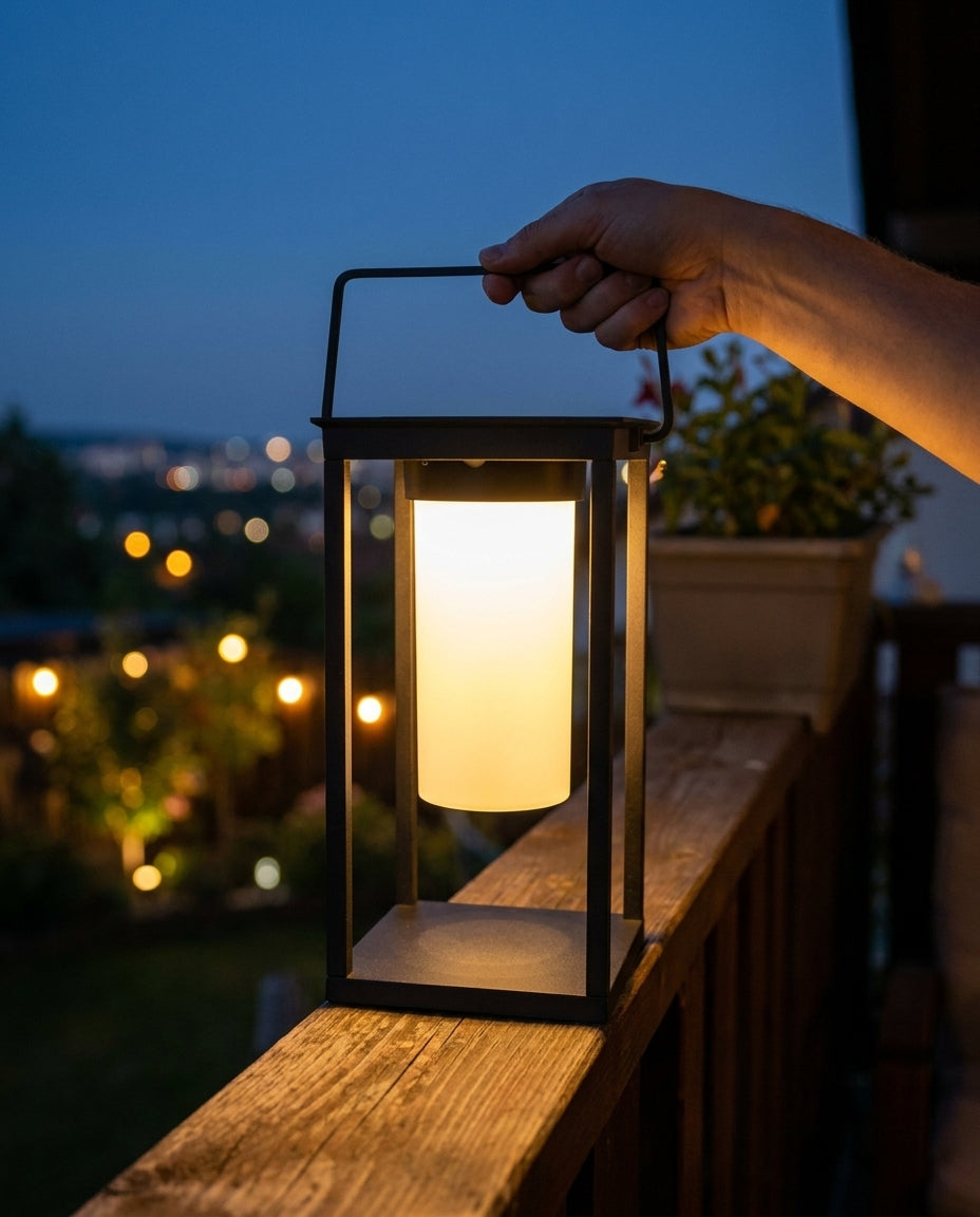 Näve LED-Campingleuchte Akku, USB- & Solar-Ladung, 2 Helligkeitsstufen, 8–12 h Laufzeit, schwarz