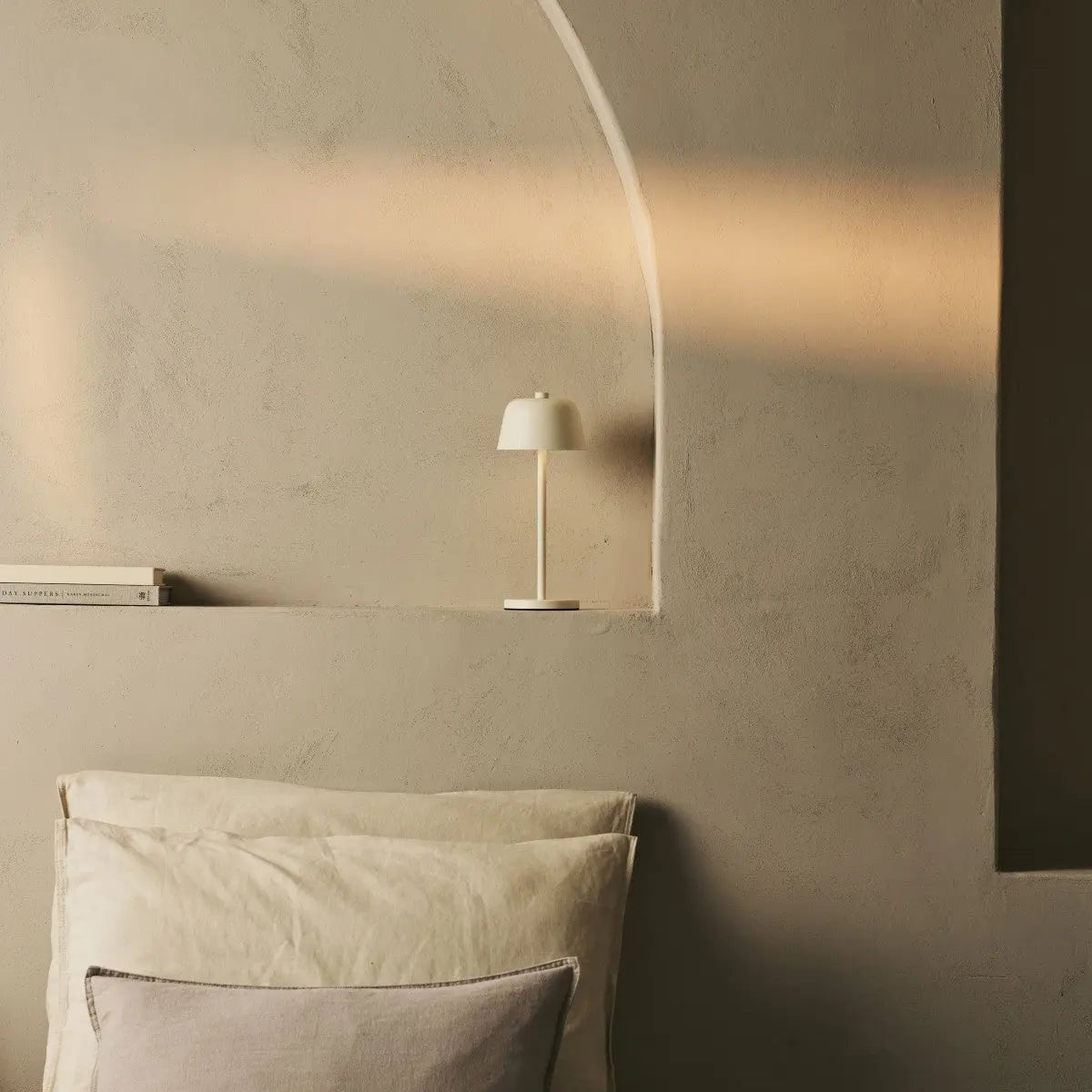 Kabellose LED Tischlampe 29 cm – Wiederaufladbar Dimmbar USB-C Beige