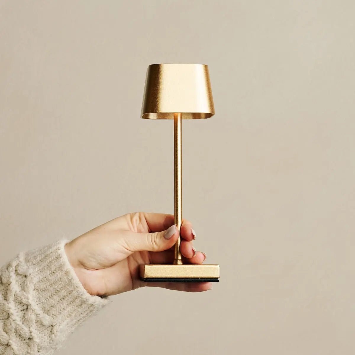 LED Tischlampe Kabellos Dimmbar 22 cm – Wiederaufladbar Gold