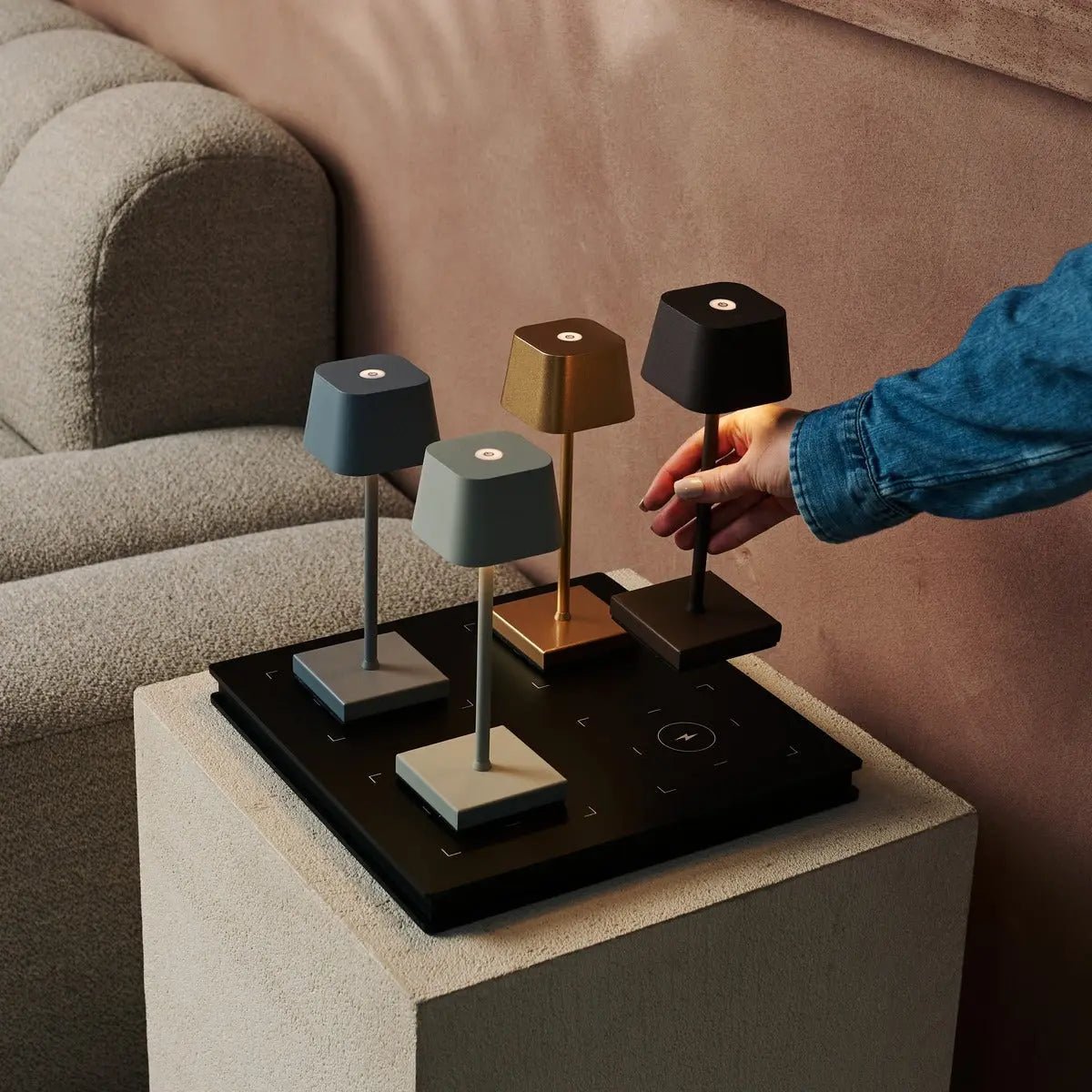 Kabellose LED Tischlampe 22 cm – Dimmbar Wiederaufladbar Grau