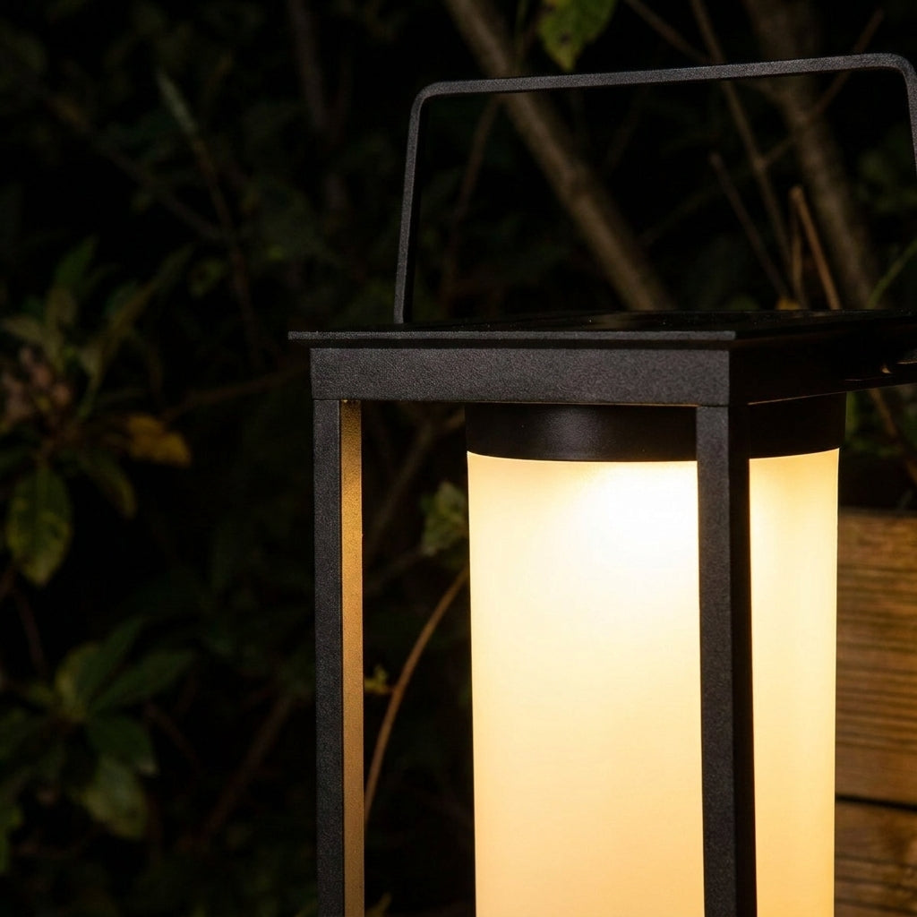 Näve LED-Campingleuchte Akku, USB- & Solar-Ladung, 2 Helligkeitsstufen, 8–12 h Laufzeit, schwarz