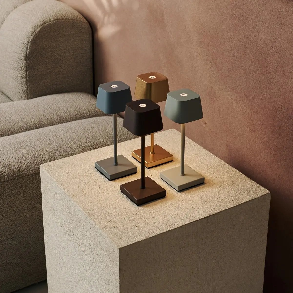 Kabellose LED Tischlampe 22 cm – Dimmbar Wiederaufladbar Grau